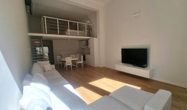 TOTAL WHITE Loft zona Bocconi - immagine 2