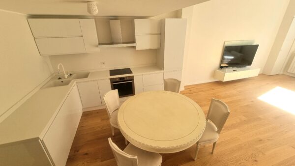 TOTAL WHITE Loft zona Bocconi - immagine 6